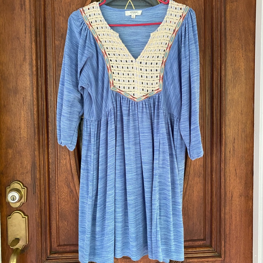 Umgee ladies dress, size small